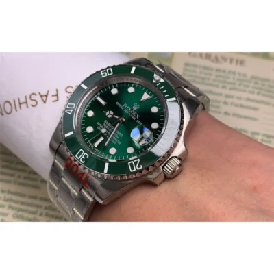 Rolex Submariner "The Hulk" - Image 3