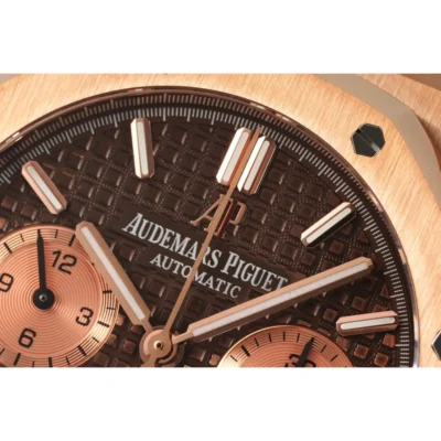 Audemars Piguet Royal Oak Chronograph - Image 2